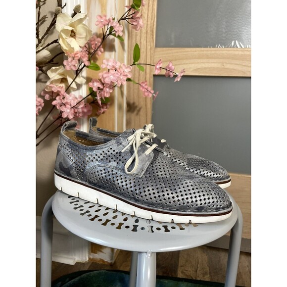 Trask Lena Perforated Suede Oxfords Womens 8.5 Metallic Silver Camo Comfort Shoe - Picture 1 of 10